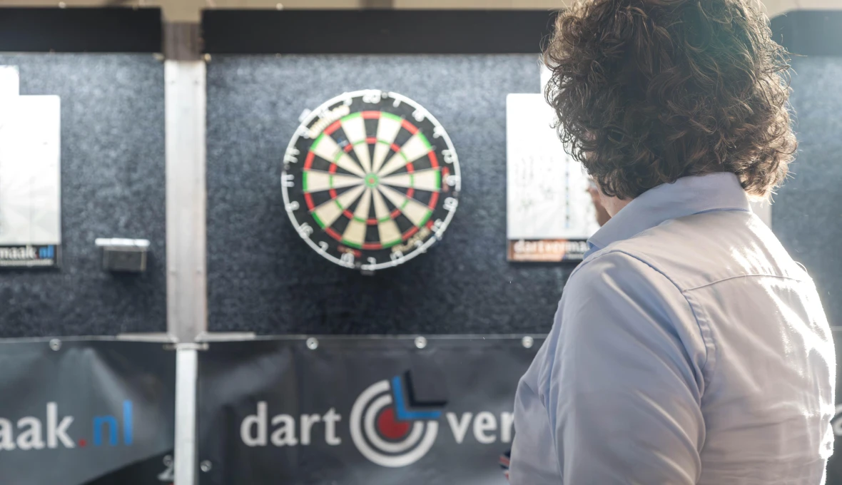 Dart 65